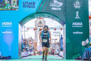 BIB: 5025
                            <button type="button" onclick="openModal(21783978)" class="btn btn-primary btn-sm float-right btn-popup" data-toggle="modal" data-target=".modal-high-quality">
                        <i class="fas fa-shopping-cart"></i> Add to Cart
                    </button>
                                            <button type="button" onclick="isThisMe(21783978, true)" class="btn btn-success btn-sm float-right btn-popup btn-isme hidden" data-toggle="tooltip" data-placement="bottom" title="นี่คือรูปของคุณใช่ไหม คลิกที่นี่เพื่อเอาเข้าอัลบั้ม">
                        <i class="fas fa-plus"></i> Add to album
                    </button>
                    <button type="button" onclick="isThisMe(21783978, false)" class="btn btn-warning btn-sm float-right btn-popup btn-isnotme hidden">
                        <i class="fas fa-ban"></i> Remove from album
                    </button>